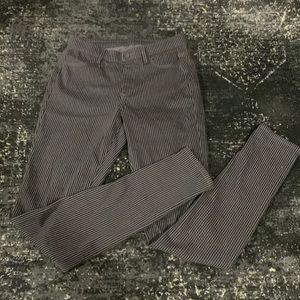 Uniqlo Gray Black Pinstripe Jeggings Women’s Size Small